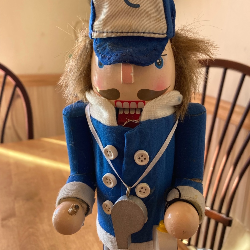 Nantucket Distributing school coach nutcracker - Picture 2 of 10